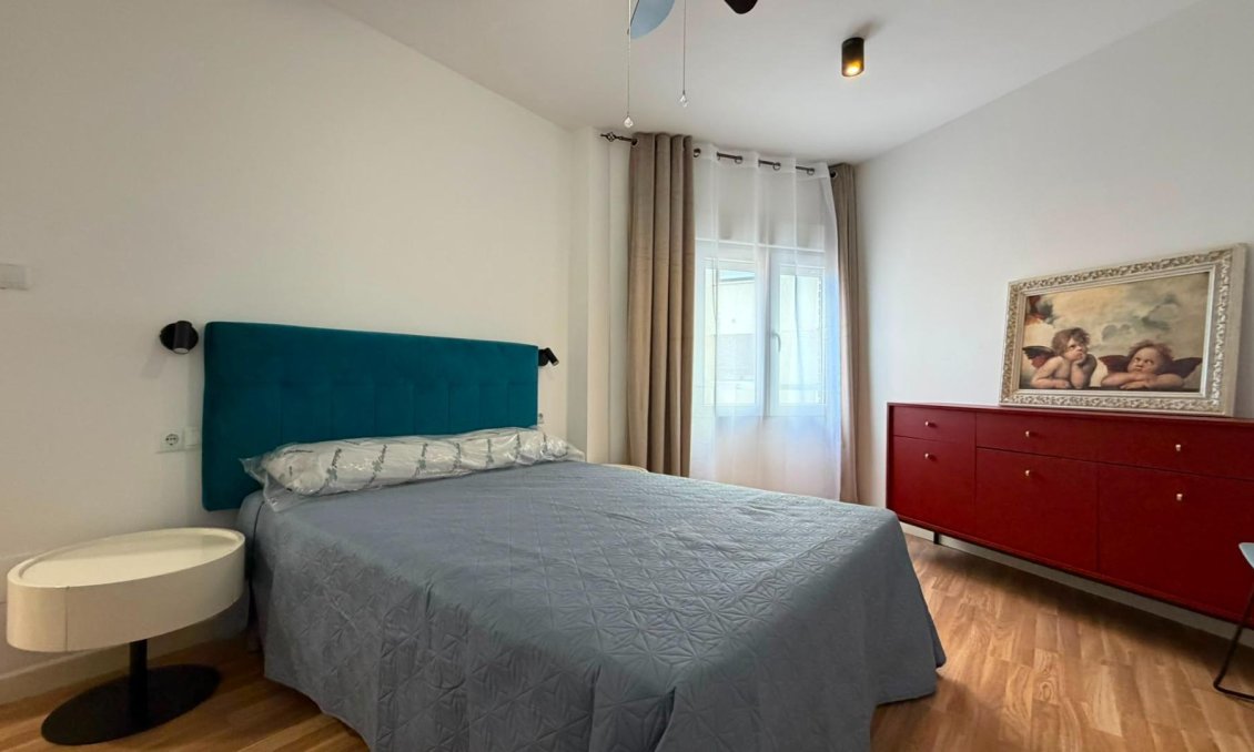 Segunda mano - Apartamento -
Torrevieja - Playa del Cura