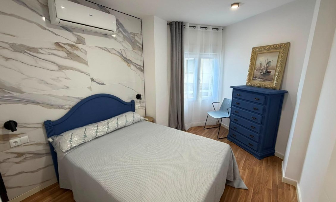 Segunda mano - Apartamento -
Torrevieja - Playa del Cura