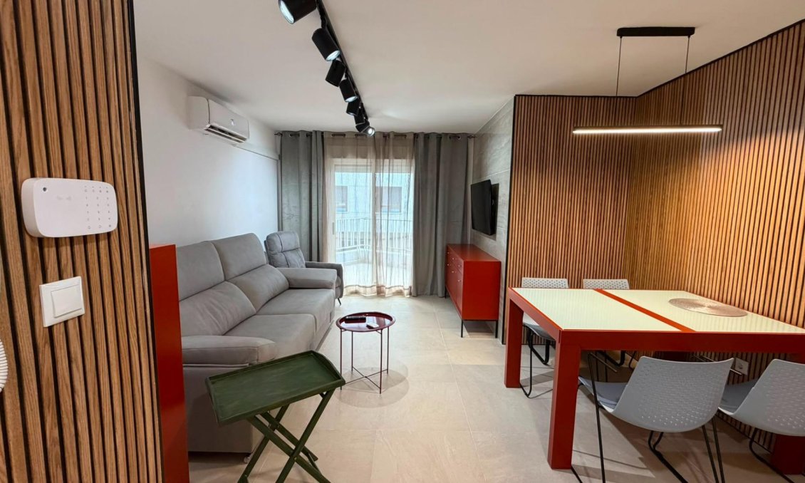 Segunda mano - Apartamento -
Torrevieja - Playa del Cura