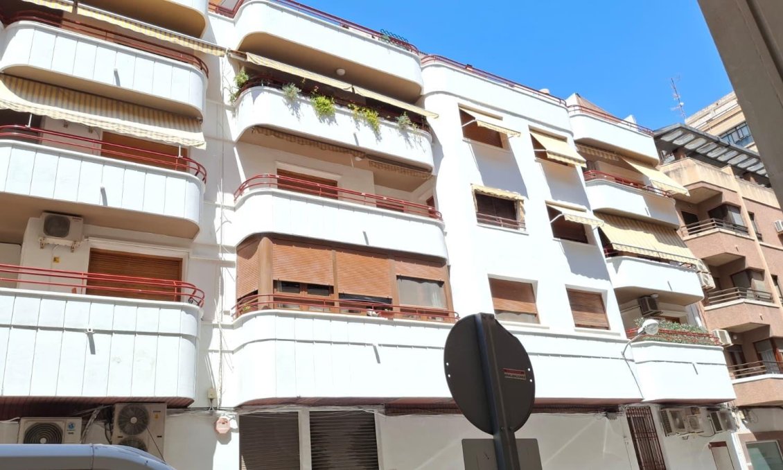 Használt Ingatlanok - Apartman -
Orihuela - Zona Centro