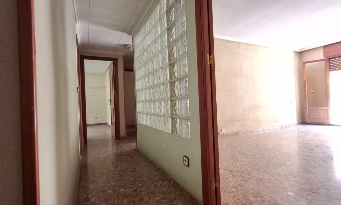 Használt Ingatlanok - Apartman -
Orihuela - Zona Centro