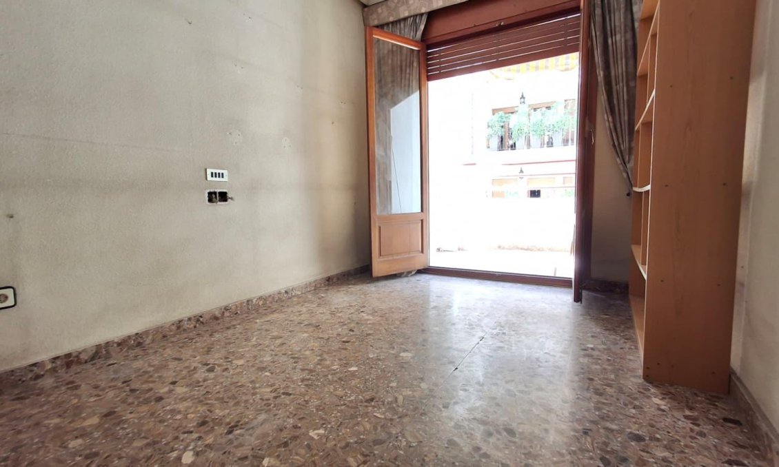 Használt Ingatlanok - Apartman -
Orihuela - Zona Centro