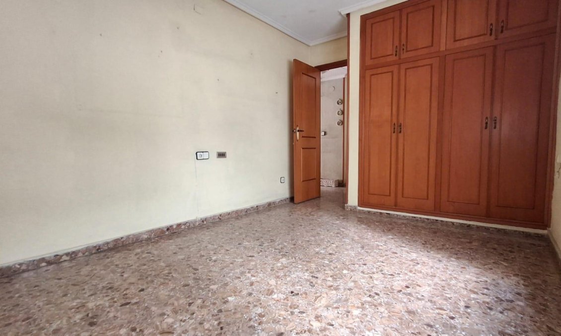 Használt Ingatlanok - Apartman -
Orihuela - Zona Centro