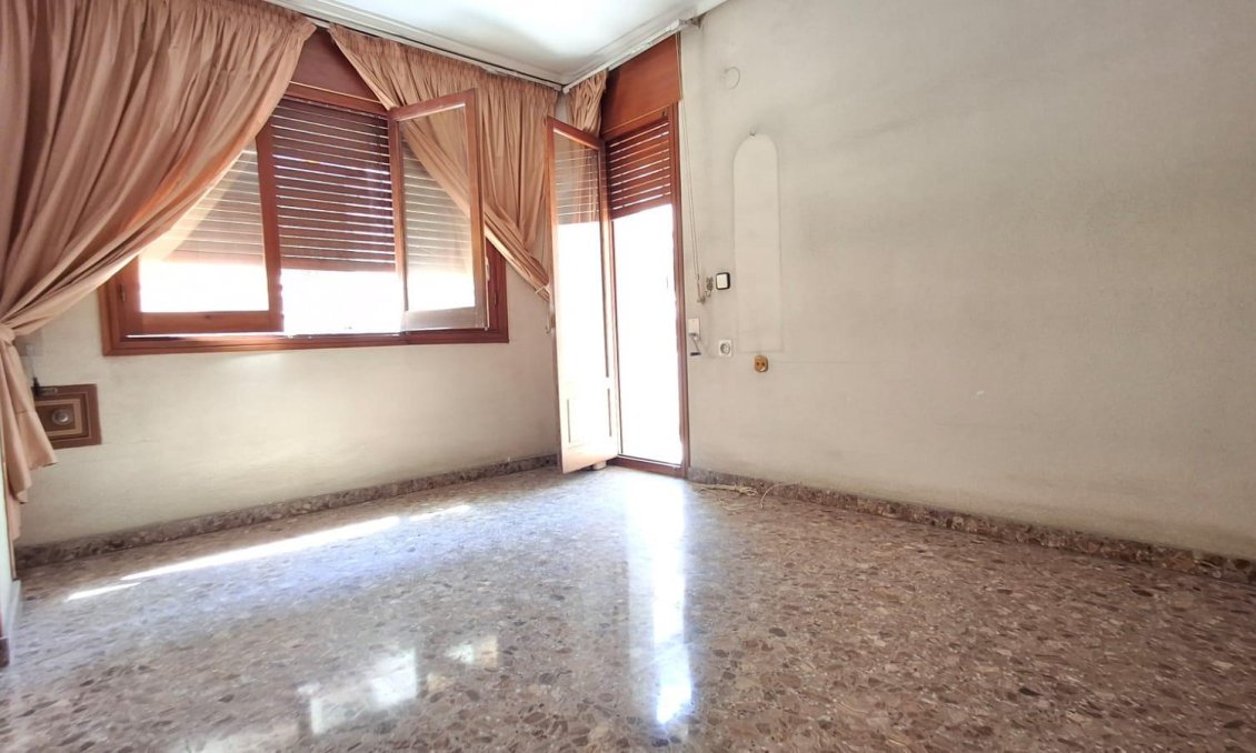 Használt Ingatlanok - Apartman -
Orihuela - Zona Centro