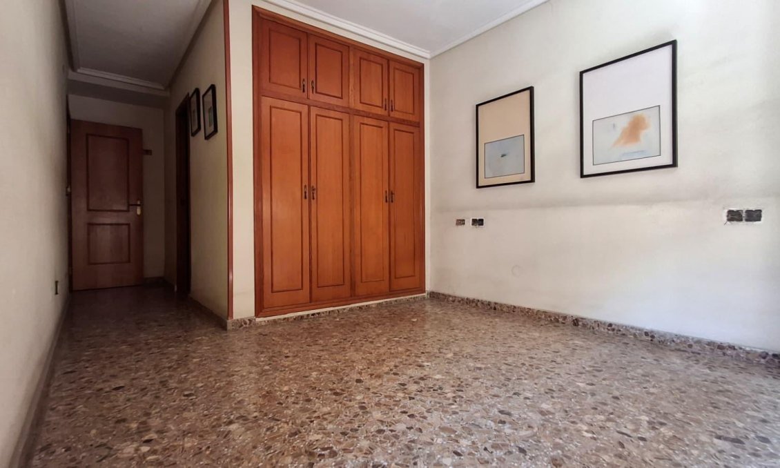 Használt Ingatlanok - Apartman -
Orihuela - Zona Centro