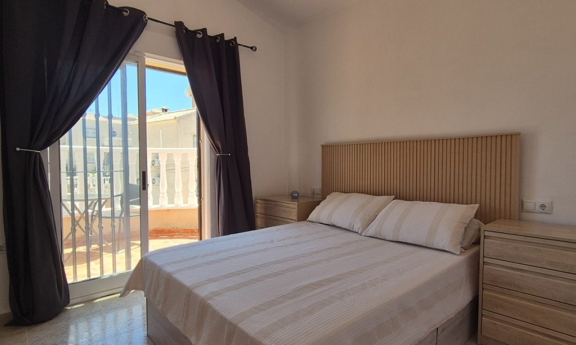 Resale - Villa -
Villamartin - Costa Blanca