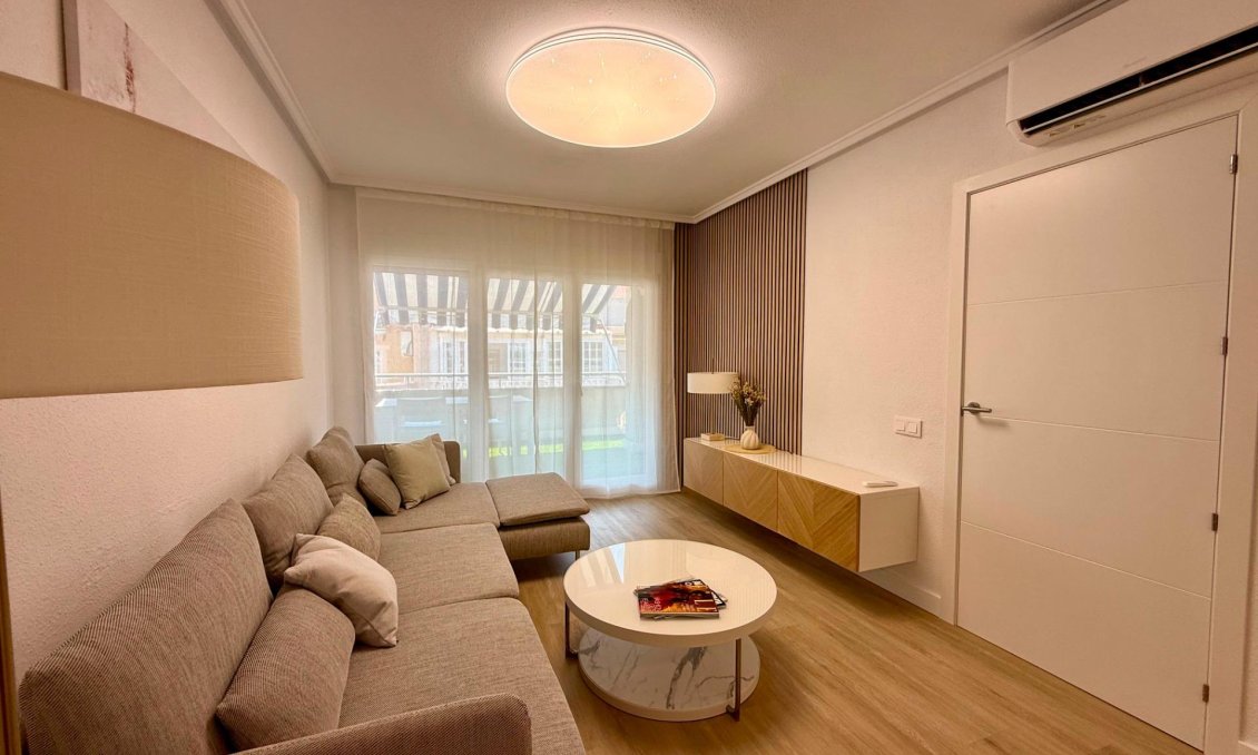 Resale - Penthouse -
Torrevieja - Habaneras