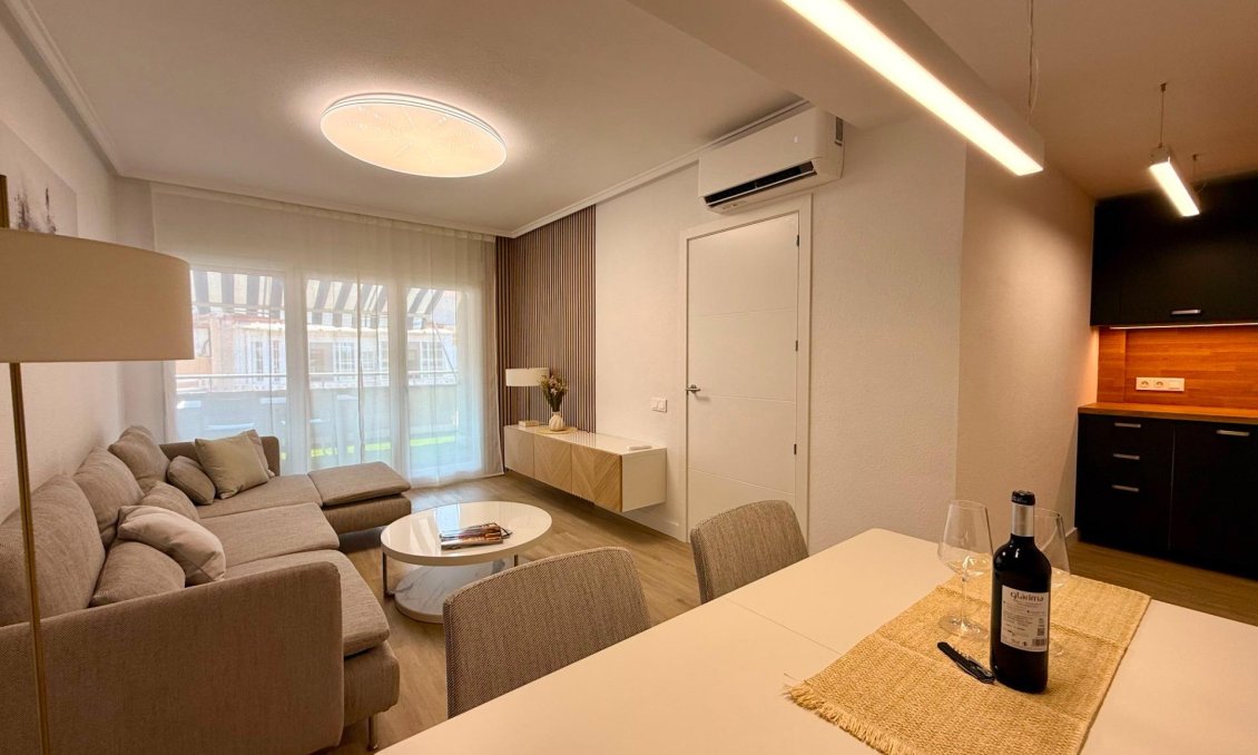 Resale - Penthouse -
Torrevieja - Habaneras
