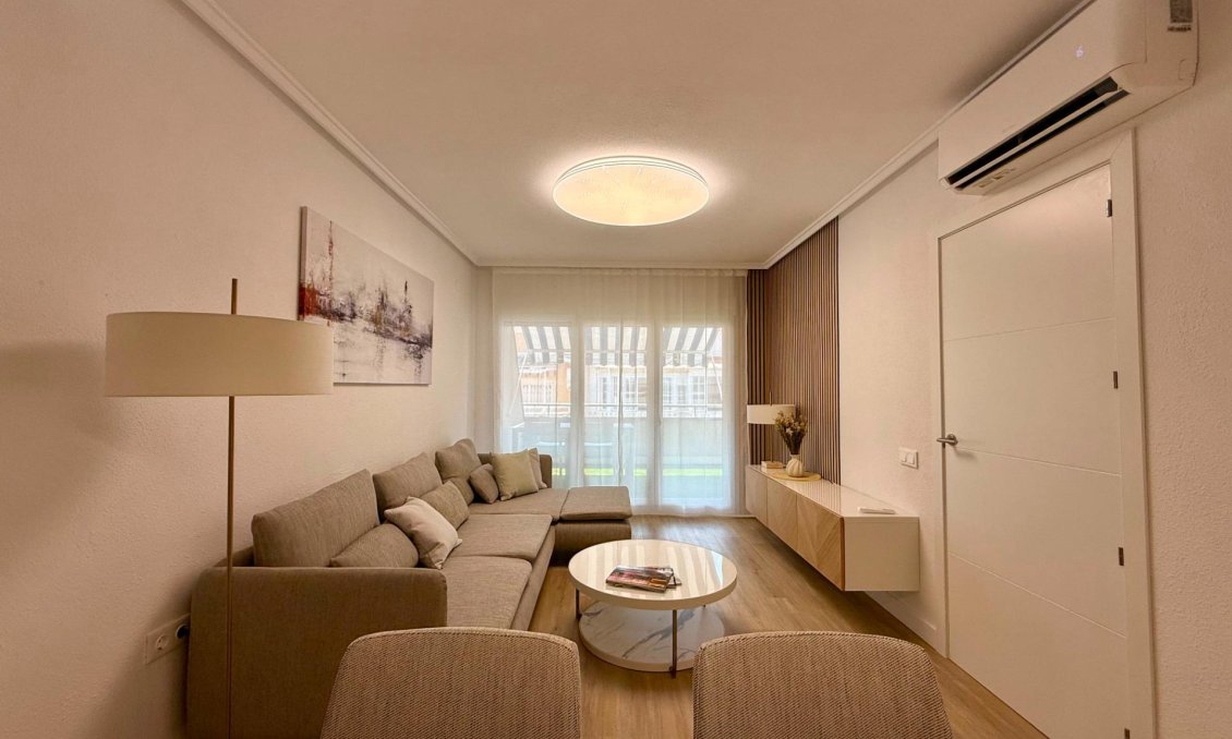 Resale - Penthouse -
Torrevieja - Habaneras
