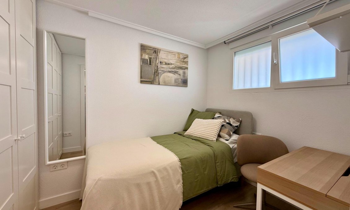 Resale - Penthouse -
Torrevieja - Habaneras