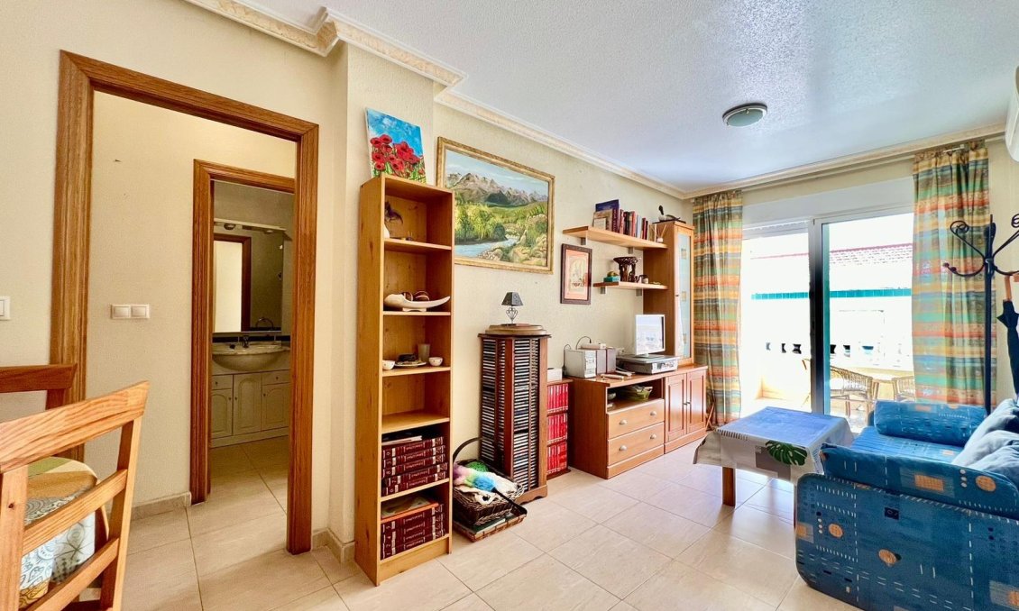 Resale - Apartment -
Torrevieja - Playa del Cura