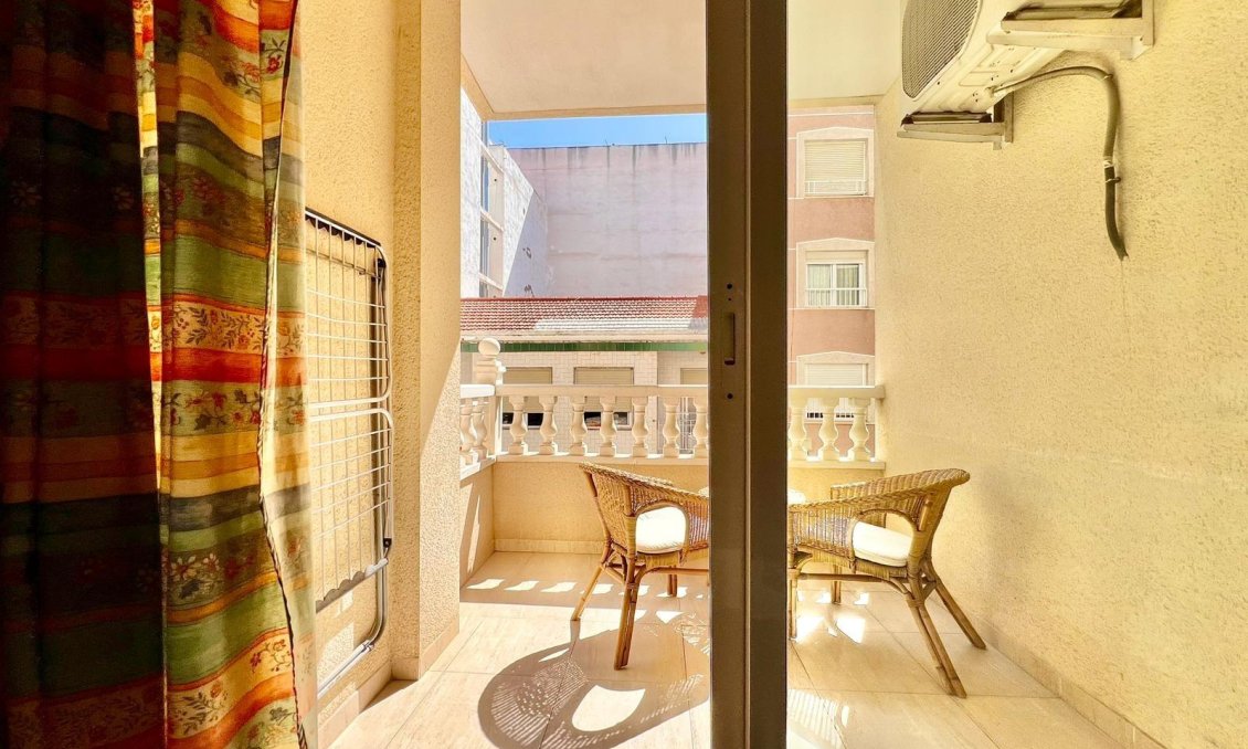 Resale - Apartment -
Torrevieja - Playa del Cura