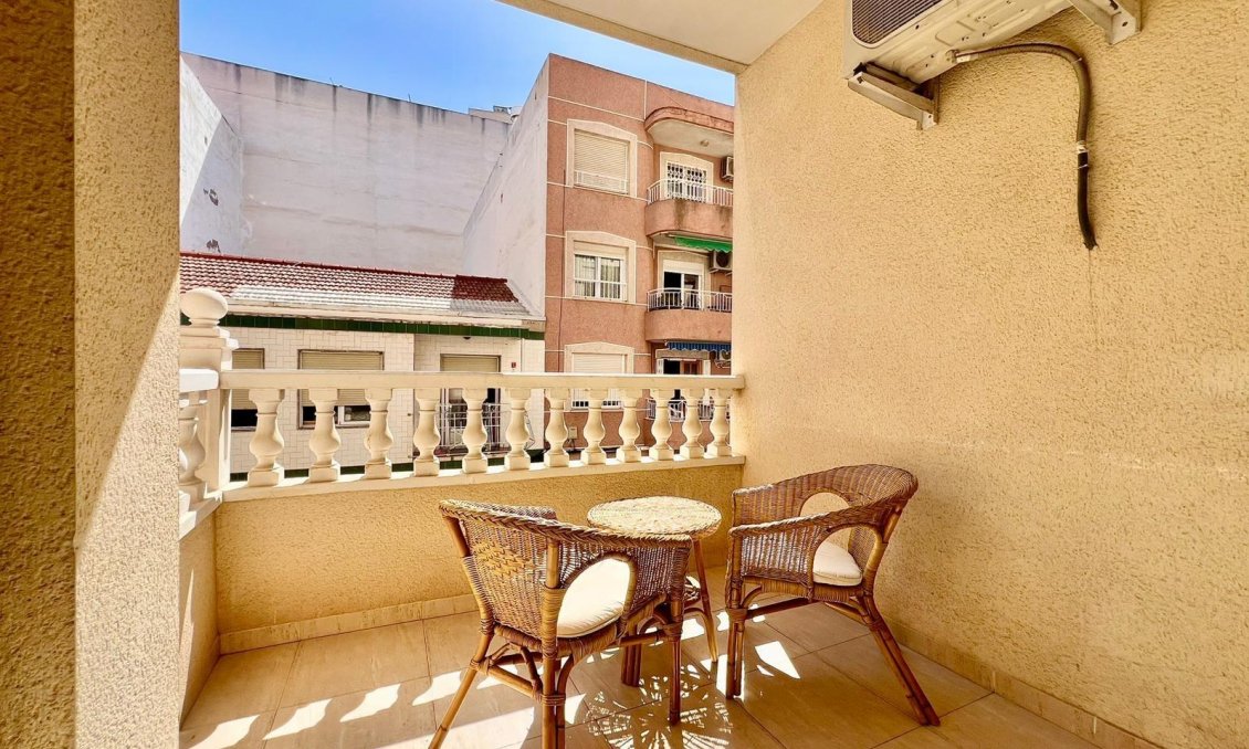 Resale - Apartment -
Torrevieja - Playa del Cura