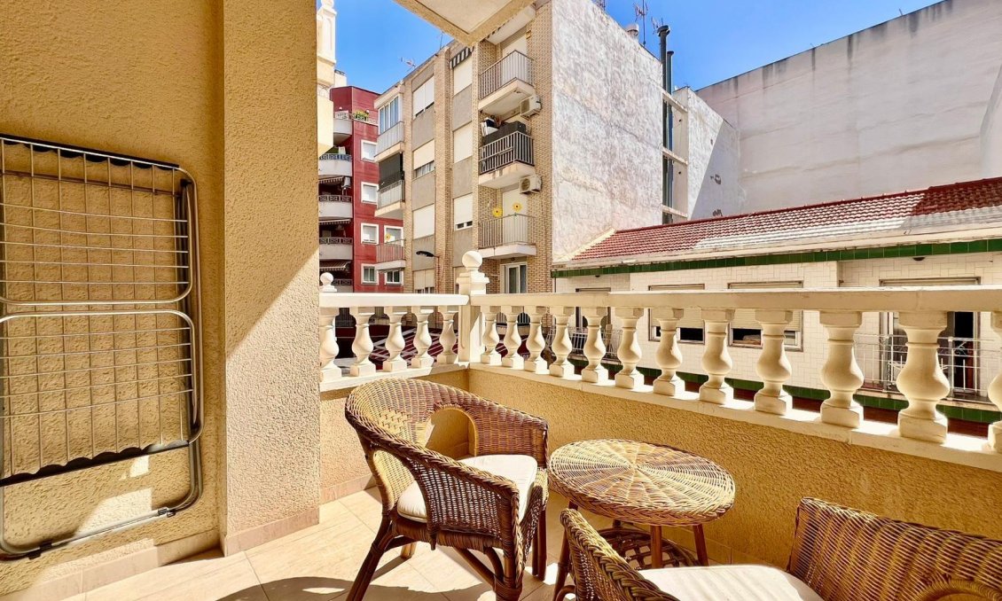 Resale - Apartment -
Torrevieja - Playa del Cura