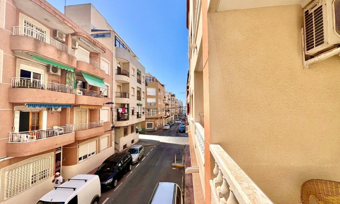 Resale - Apartment -
Torrevieja - Playa del Cura