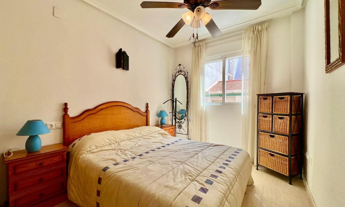Resale - Apartment -
Torrevieja - Playa del Cura