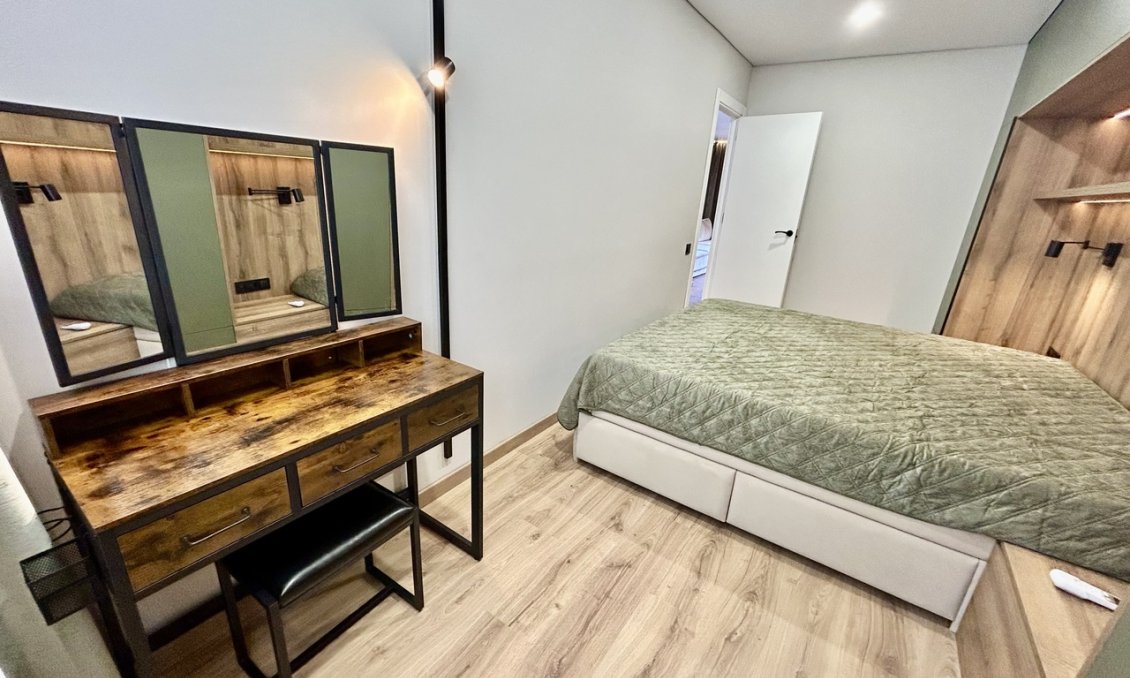 Resale - Apartment -
Torrevieja - Costa Blanca
