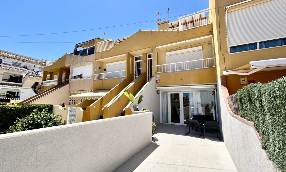 Resale - Apartment -
Torrevieja - Costa Blanca