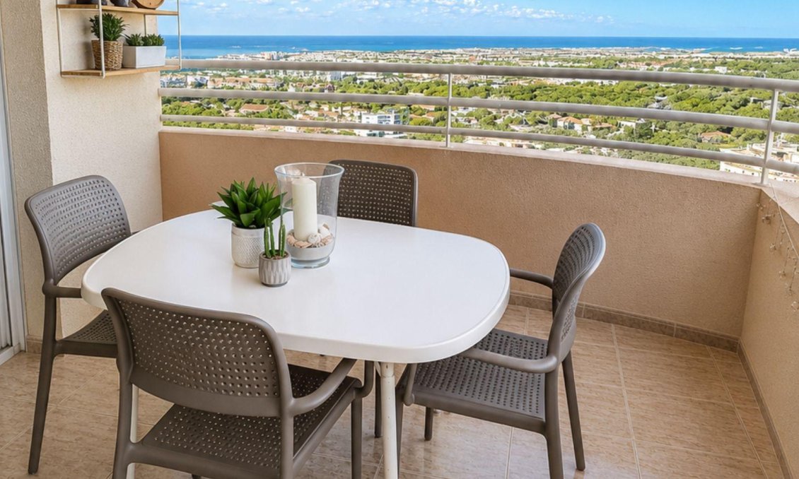 Resale - Apartment -
Orihuela Costa - Campoamor
