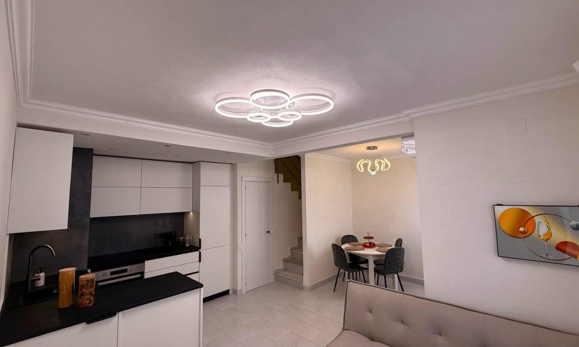Resale - Townhouse -
Torrevieja - Calas Blanca