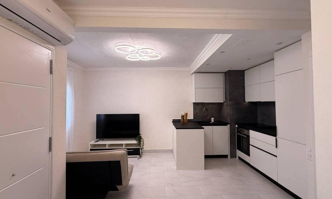 Resale - Townhouse -
Torrevieja - Calas Blanca