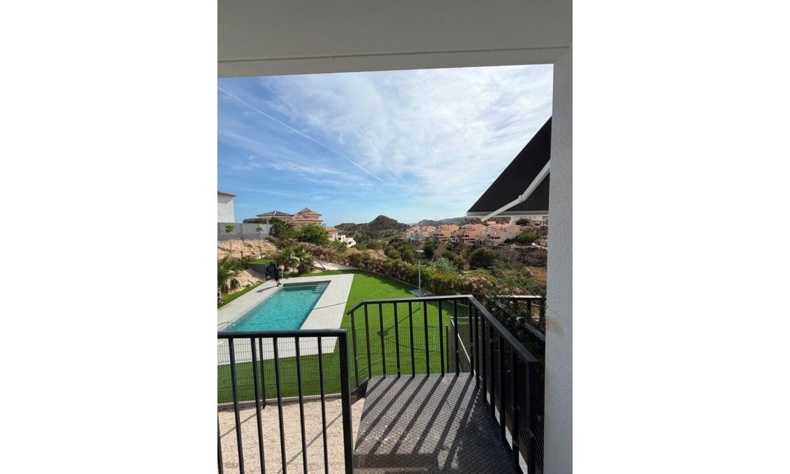Segunda mano - Duplex -
Villajoyosa - Montiboli