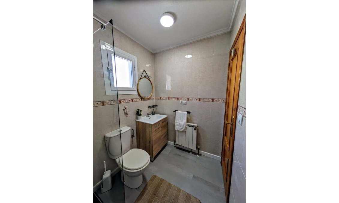 Használt Ingatlanok - Villa / Ikerház -
Camposol