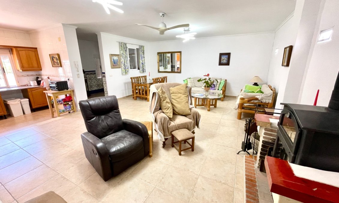 Revente - Villa -
Daya Nueva - Costa Blanca