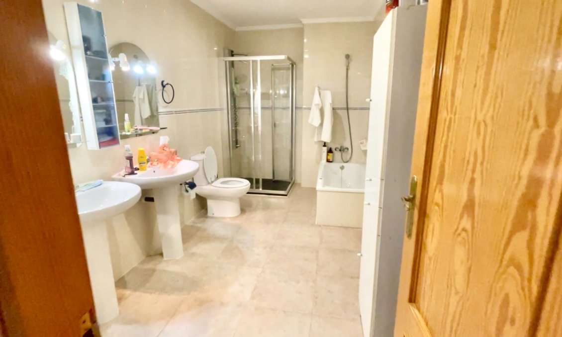 Revente - Villa -
Daya Nueva - Costa Blanca