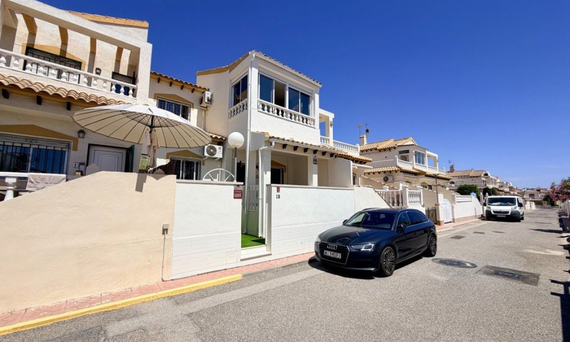 Segunda mano - Adosado -
Orihuela Costa - Costa Blanca