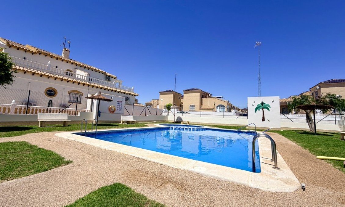 Segunda mano - Adosado -
Orihuela Costa - Costa Blanca