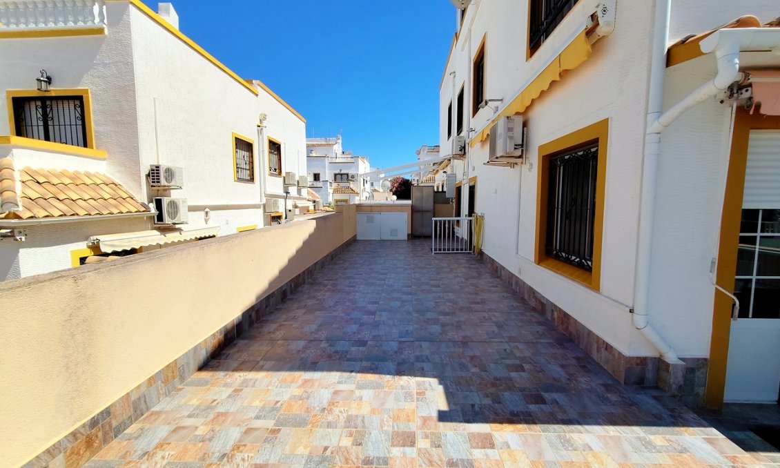Segunda mano - Adosado -
Los Altos - Costa Blanca