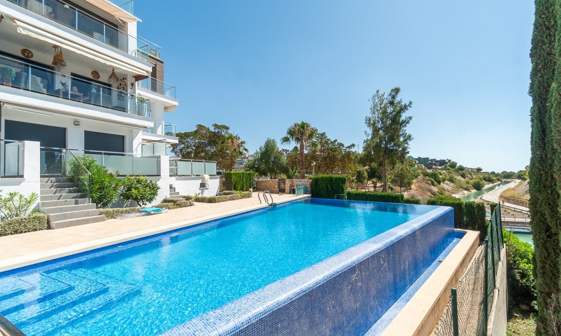 Segunda mano - Ático -
Villamartin - Costa Blanca