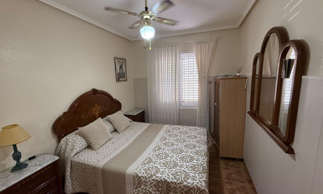 Segunda mano - Duplex -
Torrevieja - Los Frutales