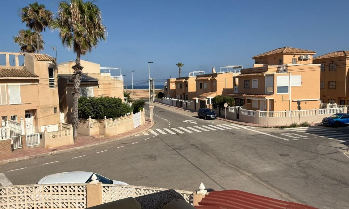 Segunda mano - Duplex -
Torrevieja - Los Frutales