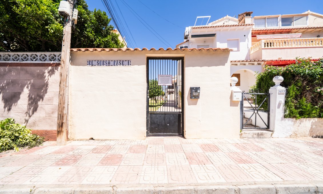 Segunda mano - Apartamento -
Torrevieja - El Chaparral
