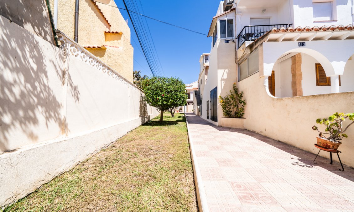 Segunda mano - Apartamento -
Torrevieja - El Chaparral