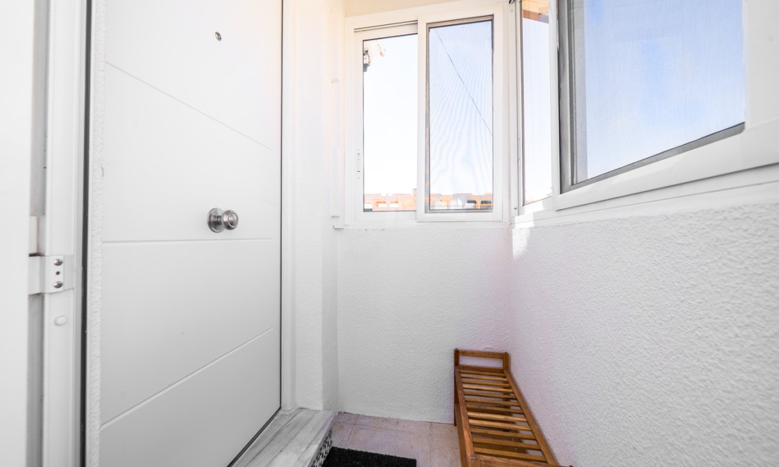 Segunda mano - Apartamento -
Torrevieja - El Chaparral
