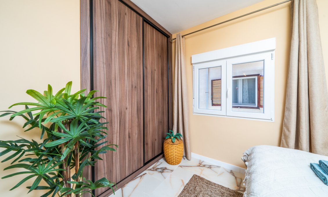 Segunda mano - Apartamento -
Torrevieja - El Chaparral
