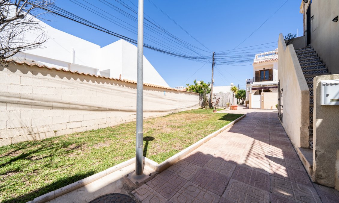 Segunda mano - Apartamento -
Torrevieja - El Chaparral