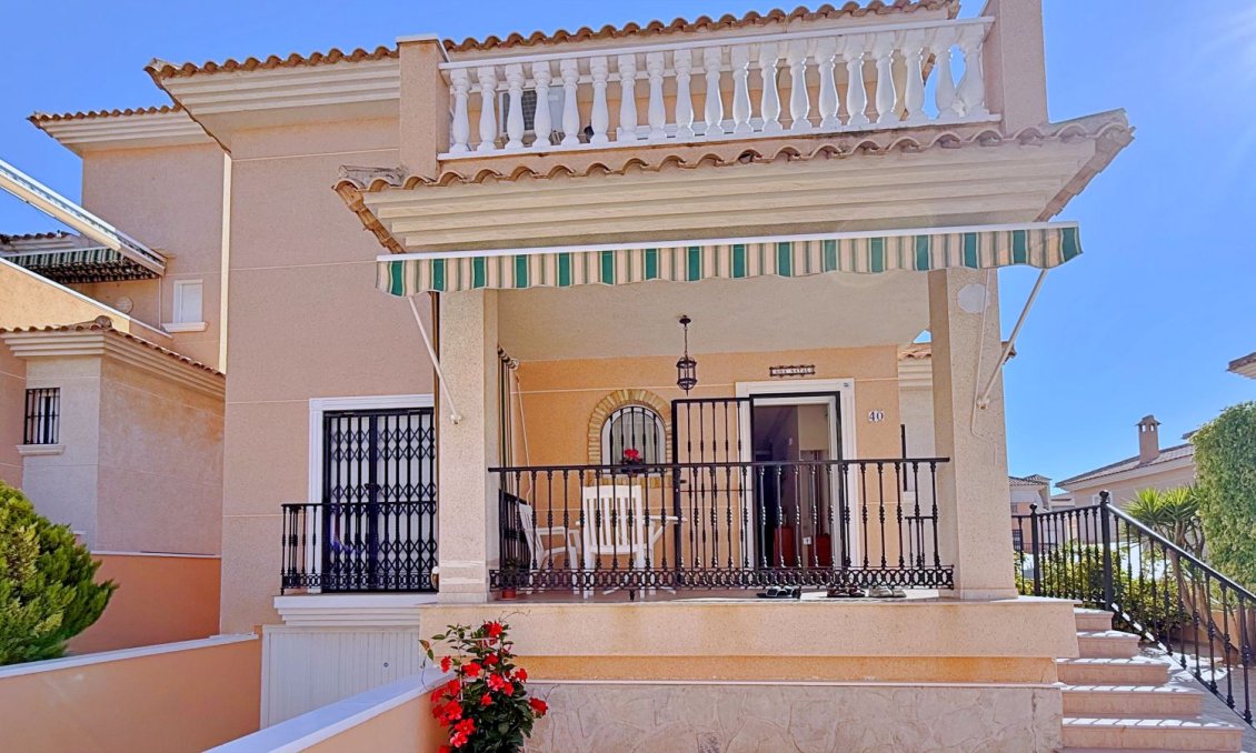 Revente - Villa -
Orihuela - Inland