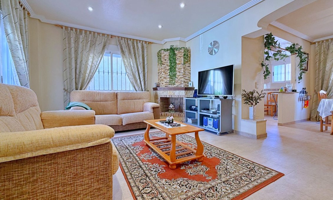 Revente - Villa -
Orihuela - Inland