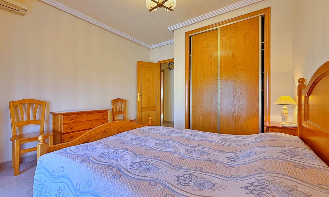 Revente - Villa -
Orihuela - Inland