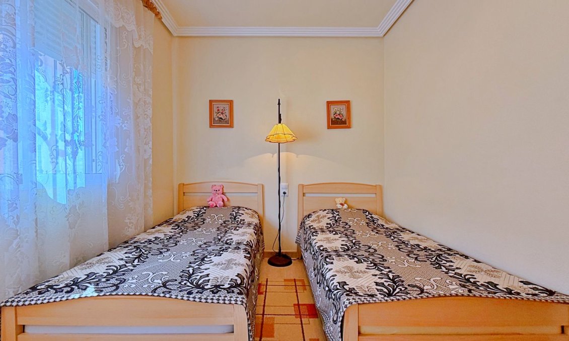 Revente - Villa -
Orihuela - Inland