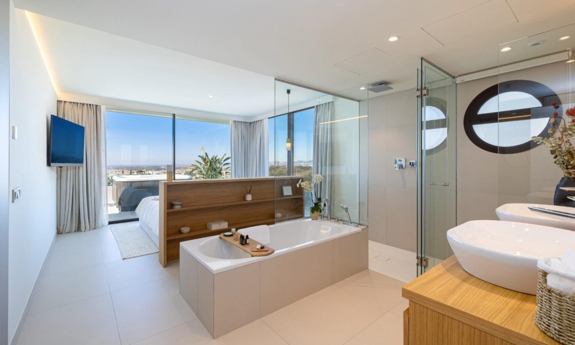 Obra nueva - Apartamento -
Fuengirola - Higueron