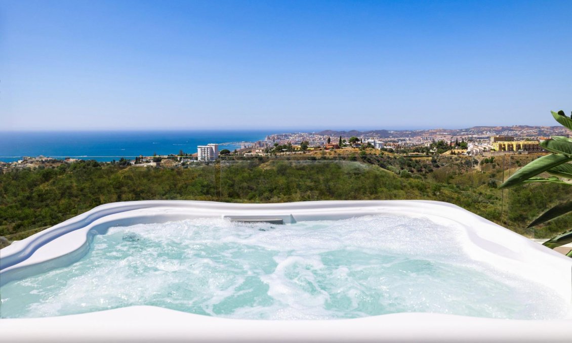 Obra nueva - Apartamento -
Fuengirola - Higueron
