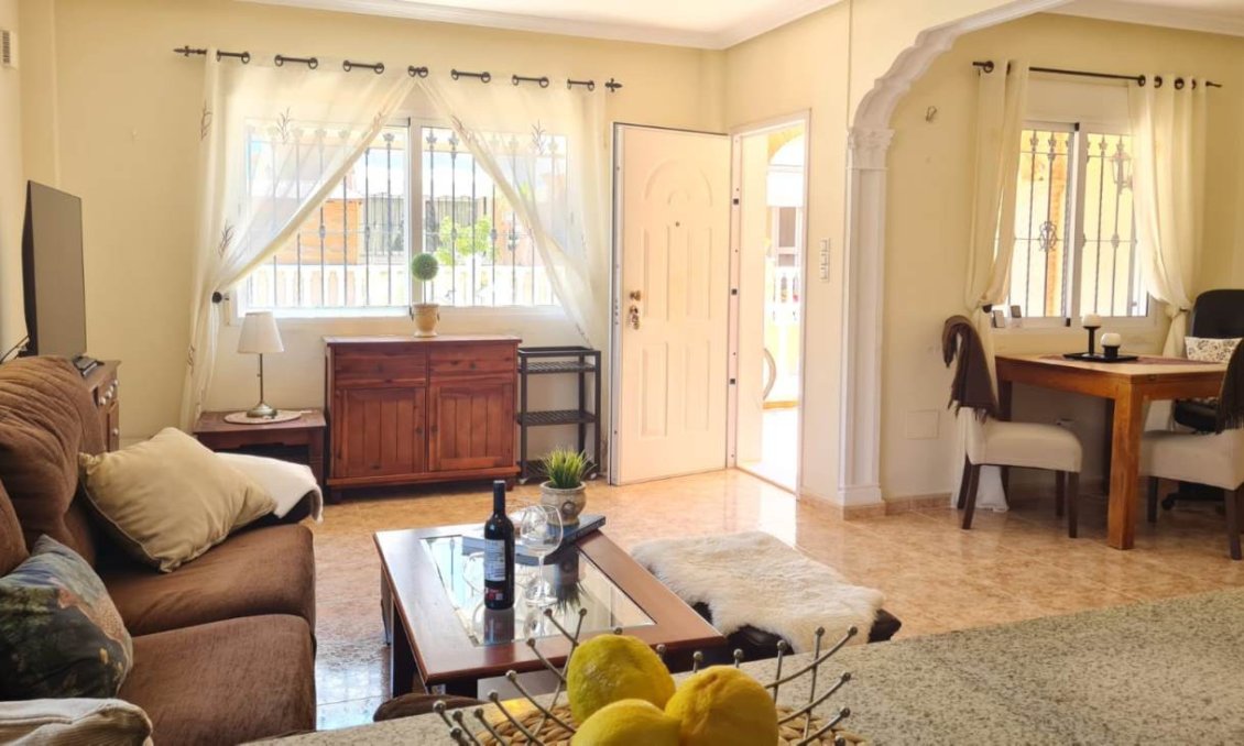 Segunda mano - Villa -
Villamartin - Costa Blanca