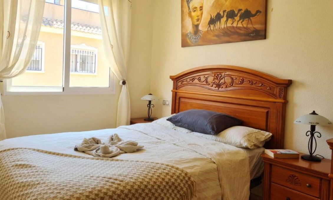 Segunda mano - Villa -
Villamartin - Costa Blanca