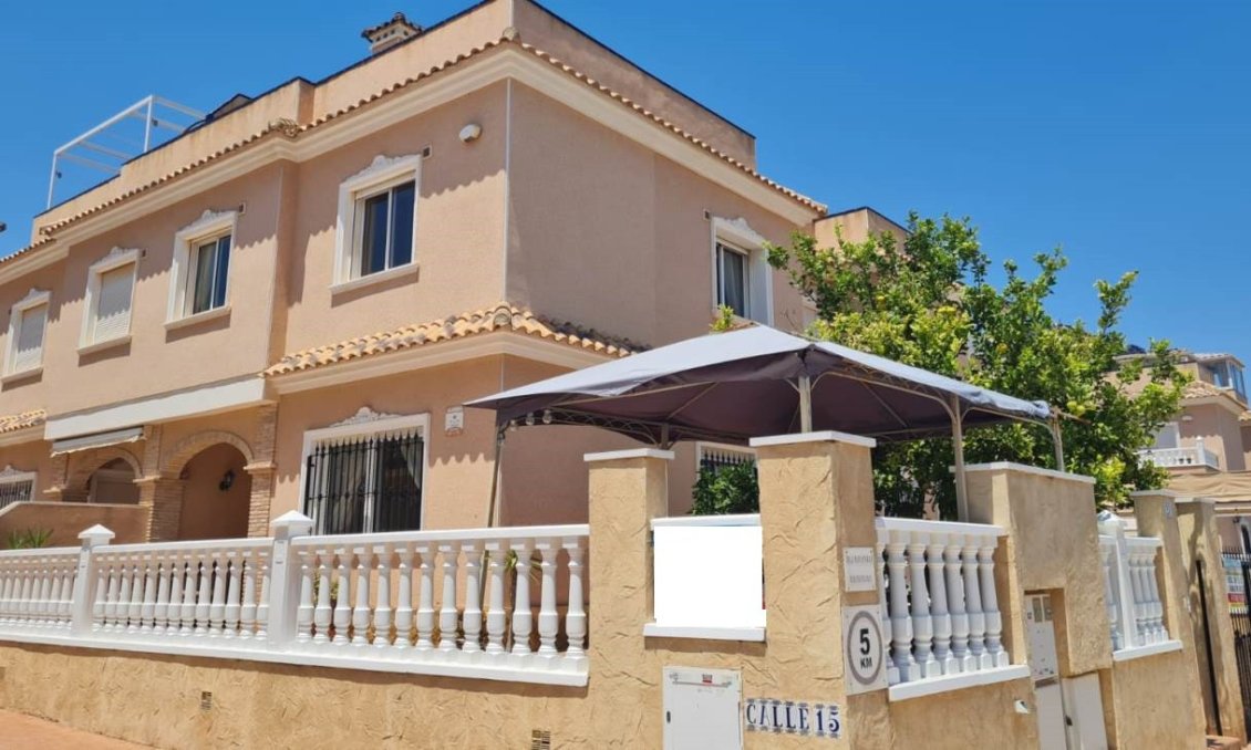 Segunda mano - Villa -
Villamartin - Costa Blanca