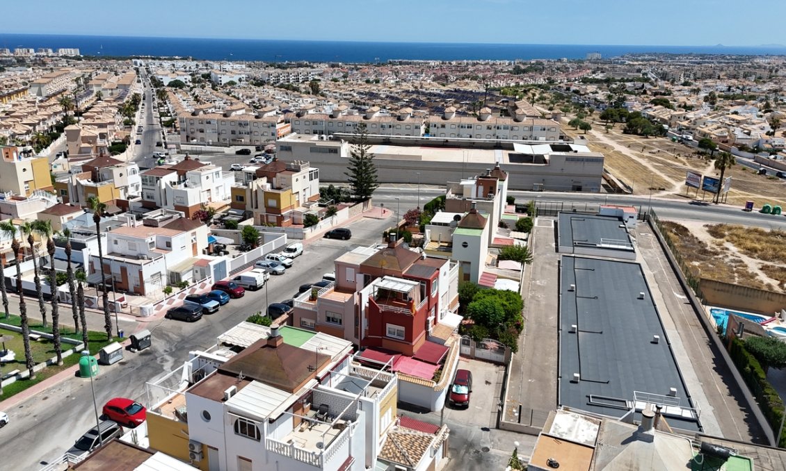 Segunda mano - Adosado -
Los Altos - Costa Blanca